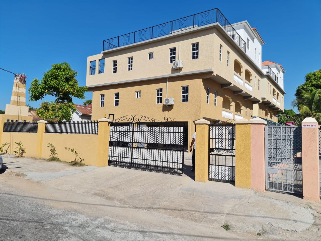 Apartment For Rent DEANERY AVENUE, Kingston 3 120,000 Keez