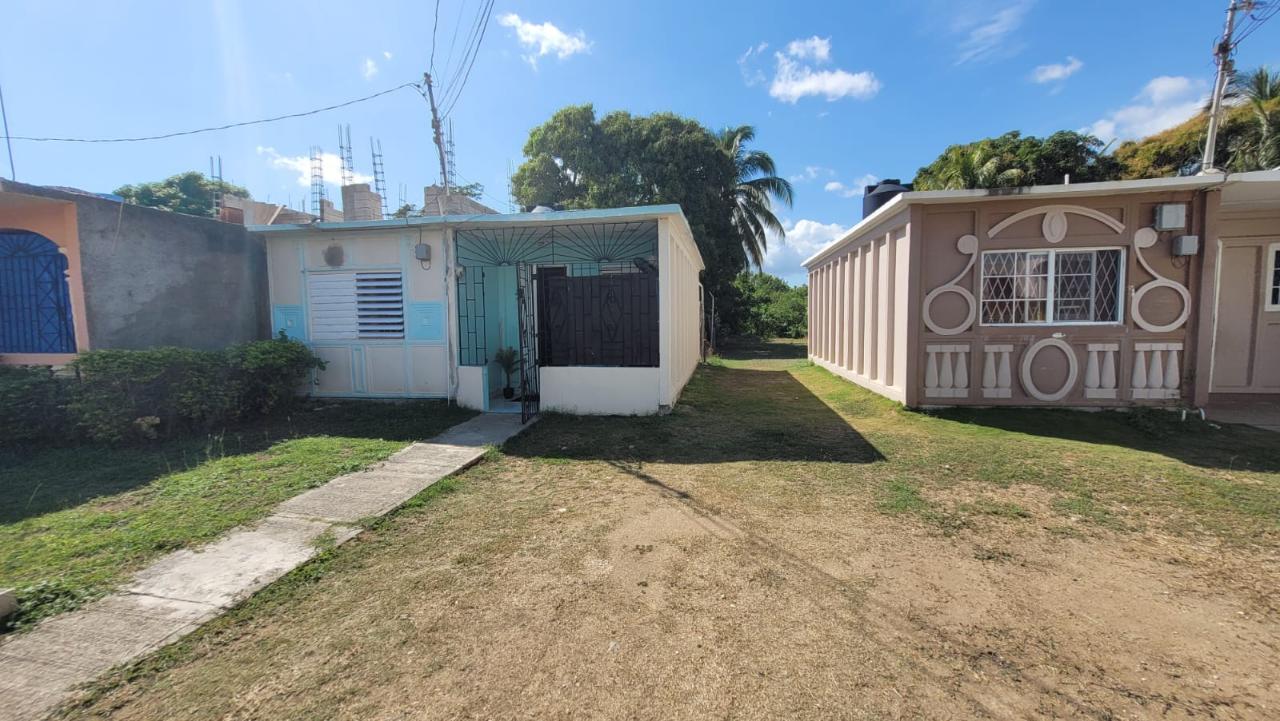 House For Sale SANDOWN PARK, 12TH AVENUE, Greater Portmore