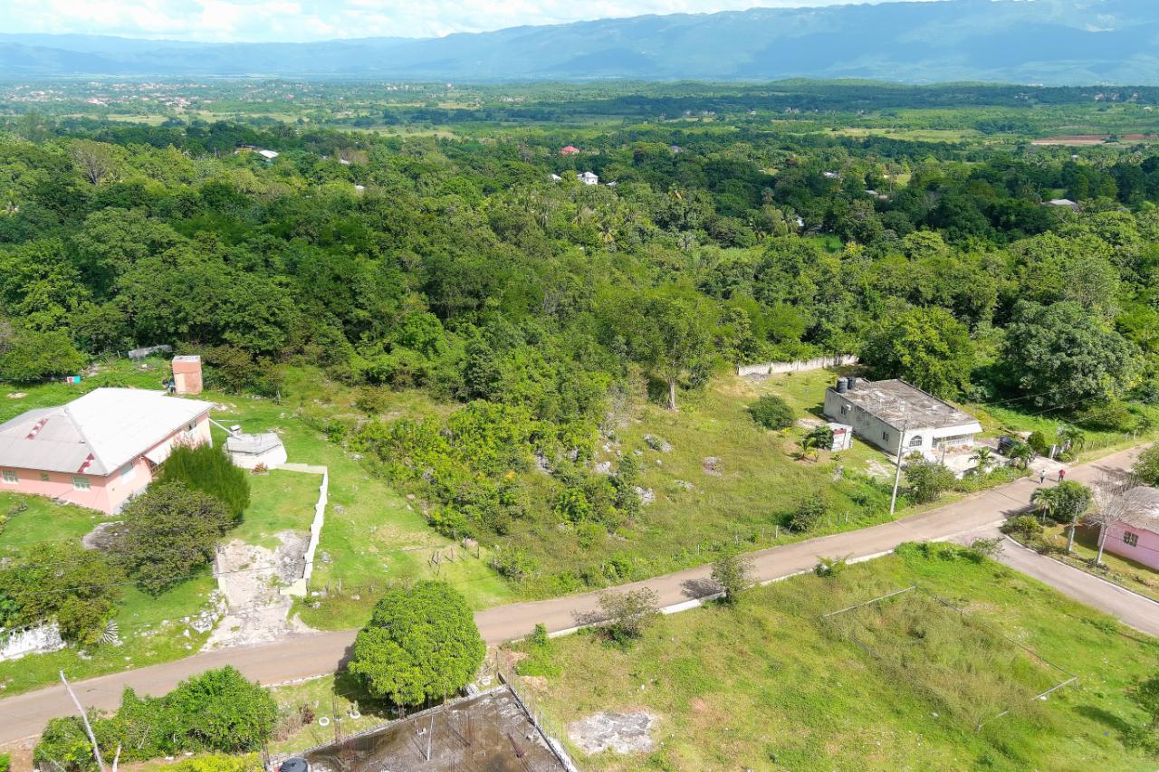 Development Land (Residential) For Sale LEEDS DISTRICT, Santa Cruz