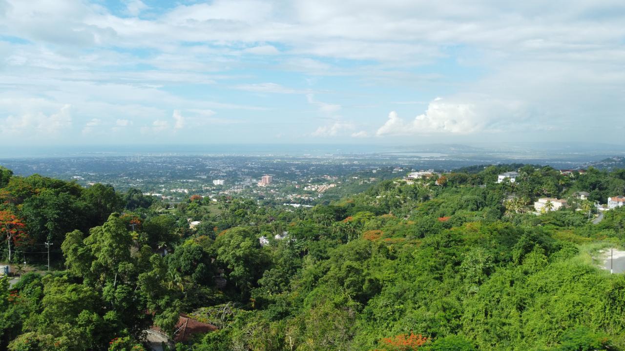 Apartment For Sale GIBSON ROAD, Kingston 9 300,000 Keez