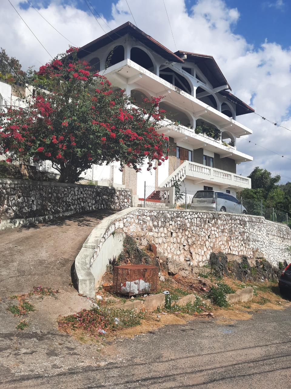 House For Sale HIGHLAND CLOSE, Kingston 19 79,000,000 Keez