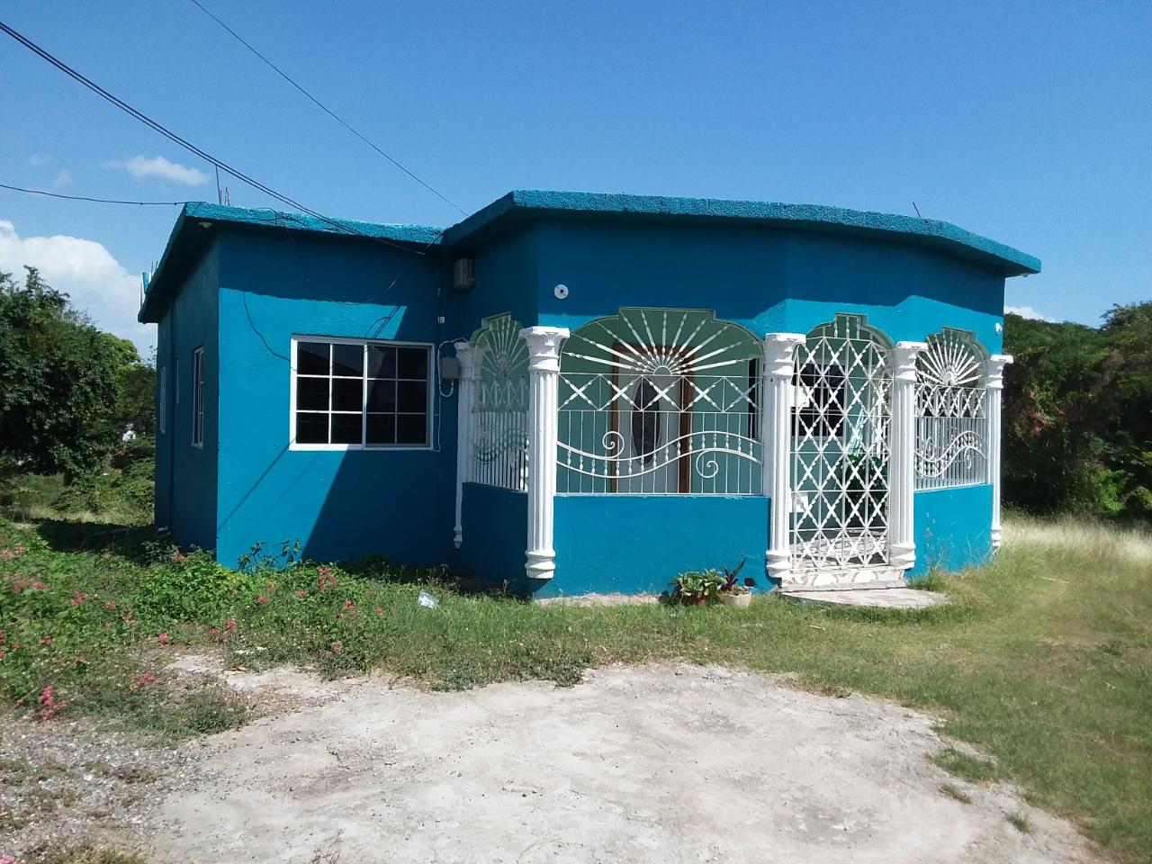 House For Sale MARLIE MT. MARLIE ACRES, Old Harbour 17,000,000 Keez