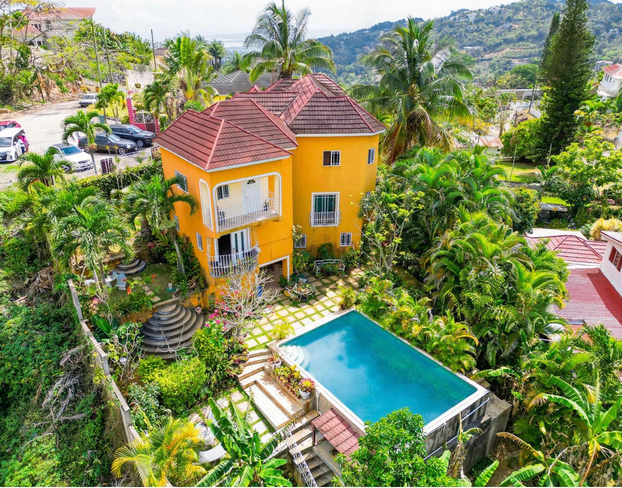 house-for-sale-fort-george-drive-kingston-9-82-000-000-keez