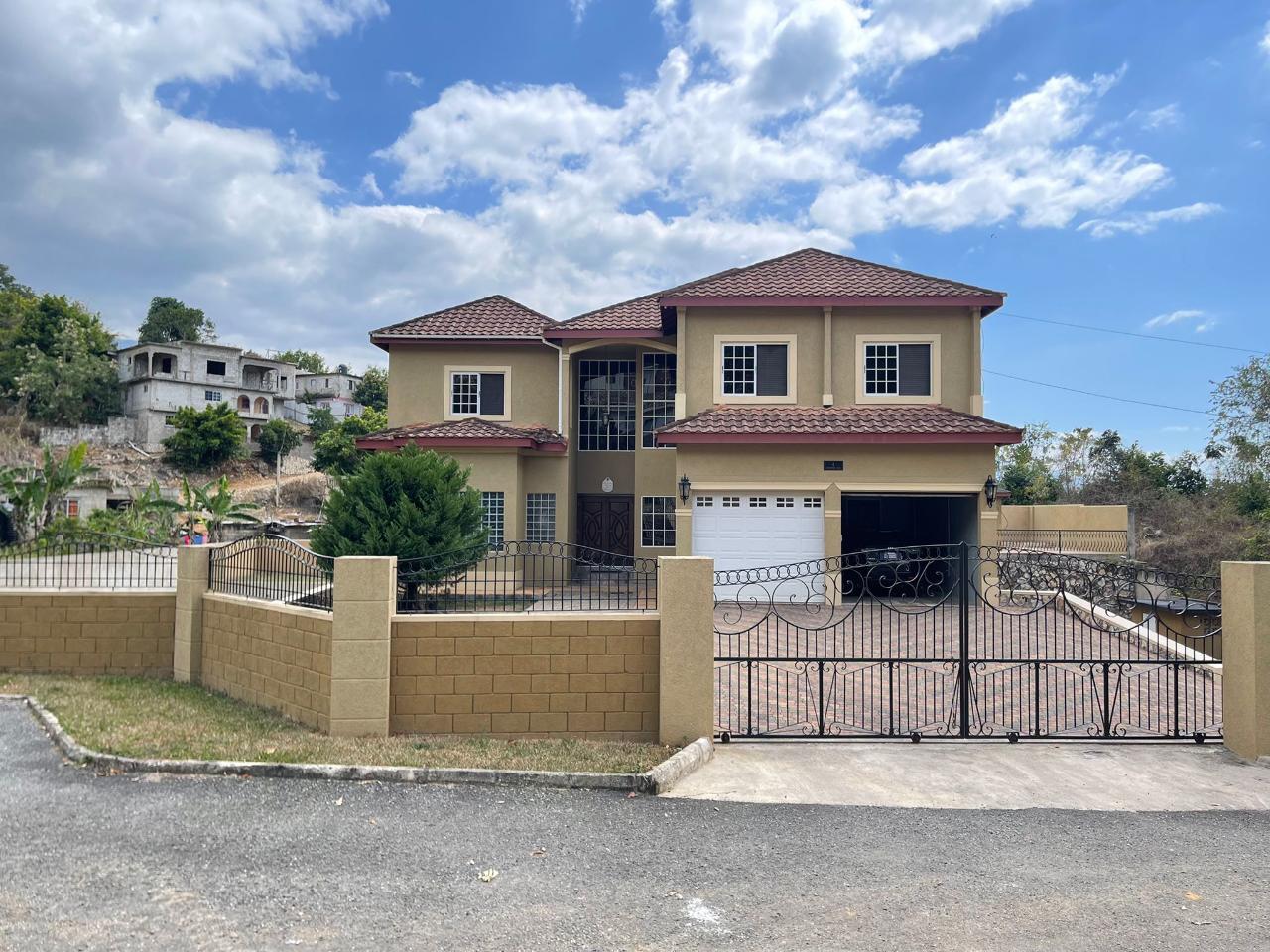 House For Sale KINGSWOOD, CHRISTOPHER DR, Kingston 9 1,096,000 Keez