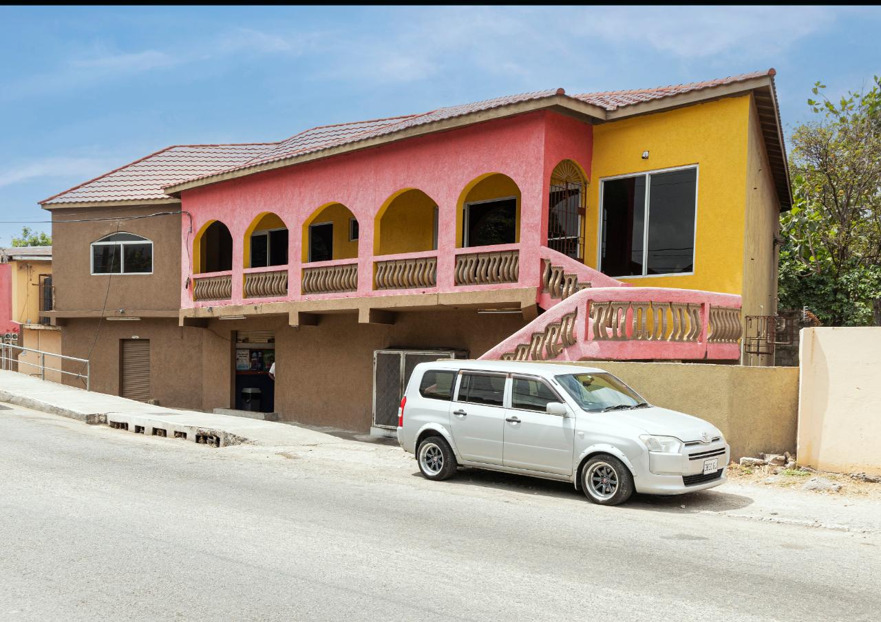 offices-commercial-bldg-for-rent-mannings-hills-road-kingston-10