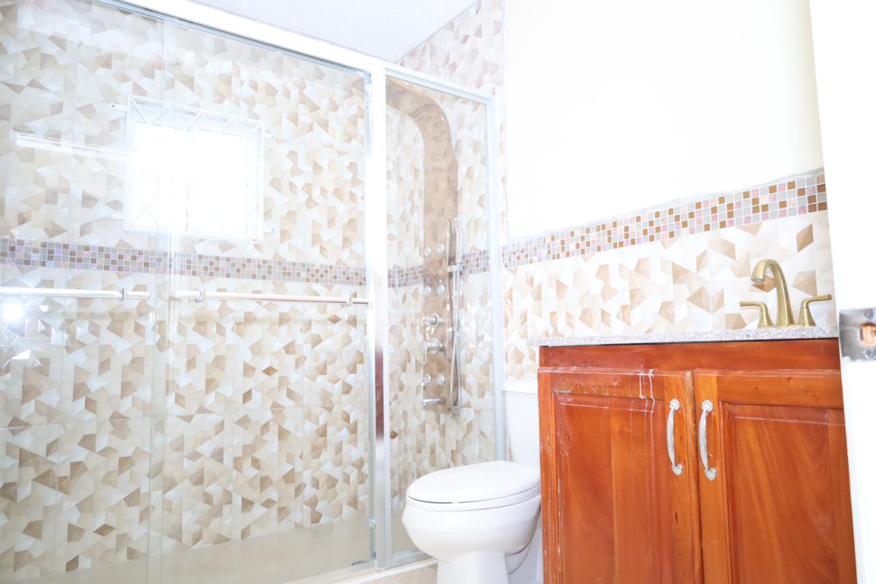 Apartment For Sale CONTENT GARDENS, OCHO RIO, Ocho Rios 150,000 Keez