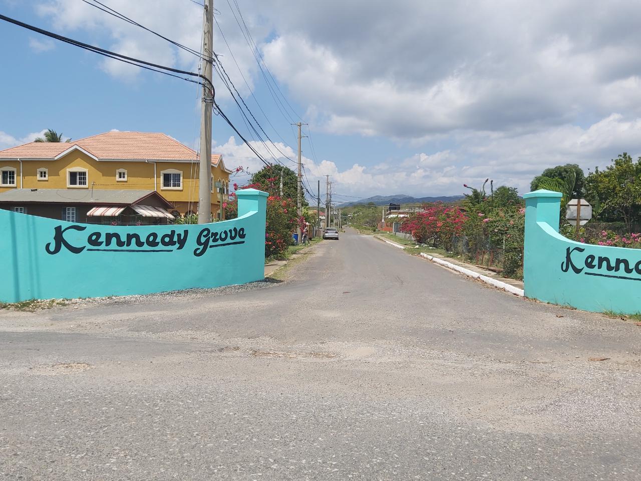 House For Sale PALM CRES, May Pen 9,900,000 Keez