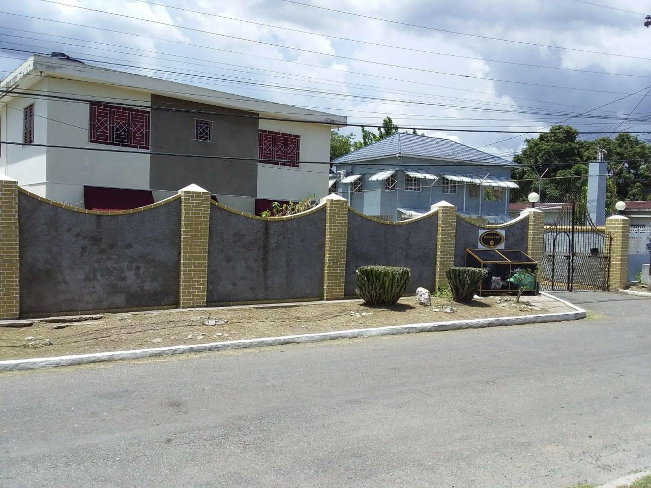 Apartment For Sale MIDLAND DRIVE, Kingston 20 24,000,000 Keez
