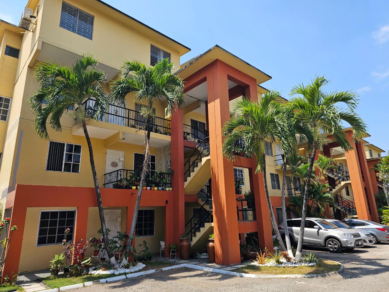 Apartment For Sale DUNROBIN ACRES, Kingston 10 18,500,000 Keez