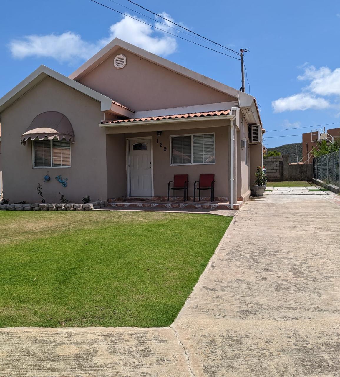 House For Rent CAYMANAS COUNTRY CLUB EST, Spanish Town 220,000 Keez