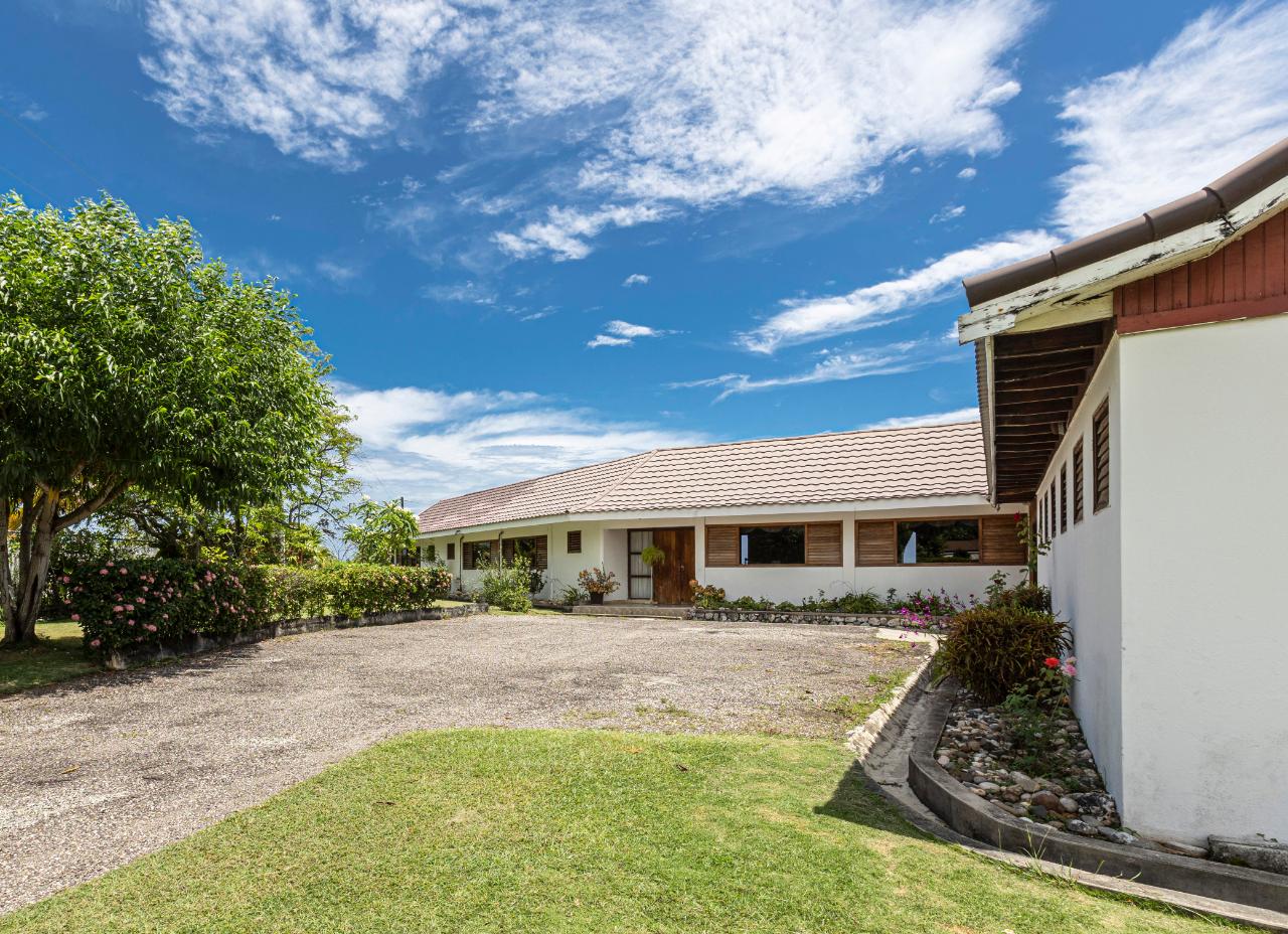 House For Sale MAMMEE BAY BEACH ROAD, Ocho Rios 1,490,000 Keez