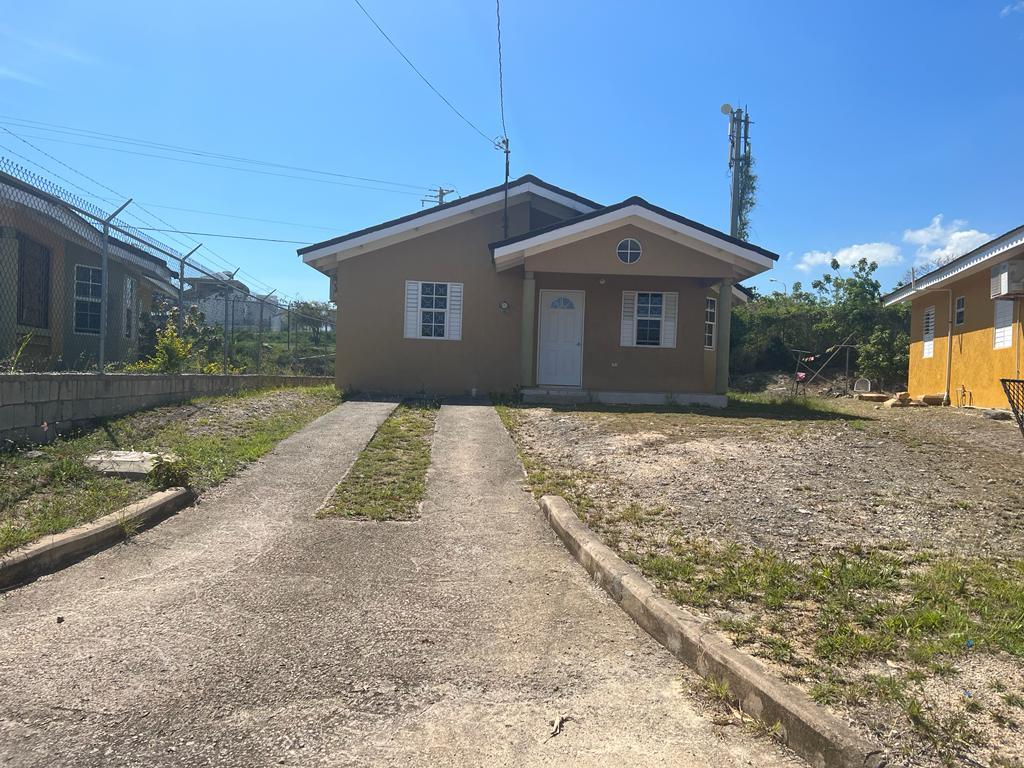 House For Rent STONEBROOK VISTA, TRELAWN, Falmouth 700 Keez
