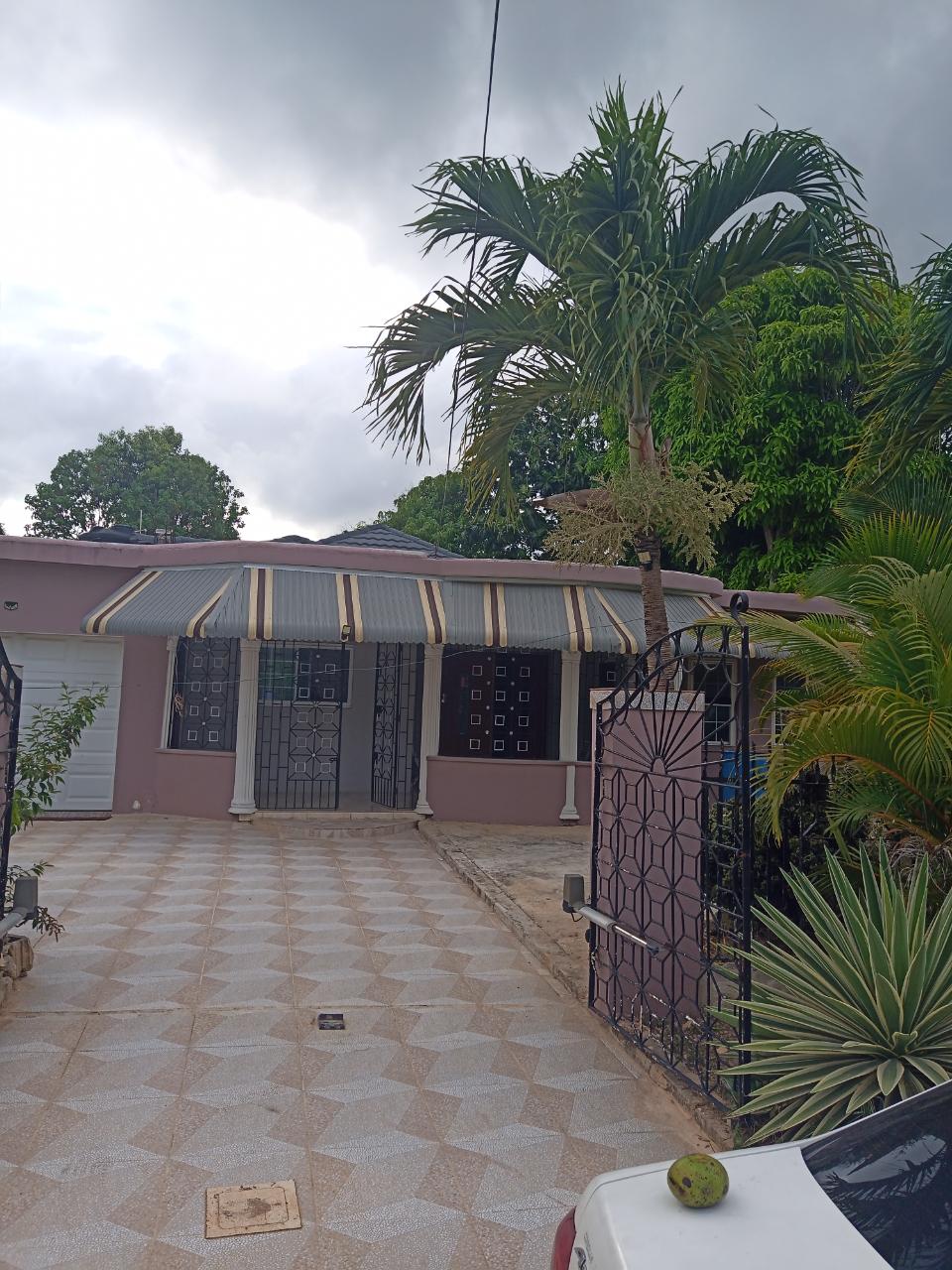 House For Sale RHYNE PARK, Montego Bay 29,000,000 Keez