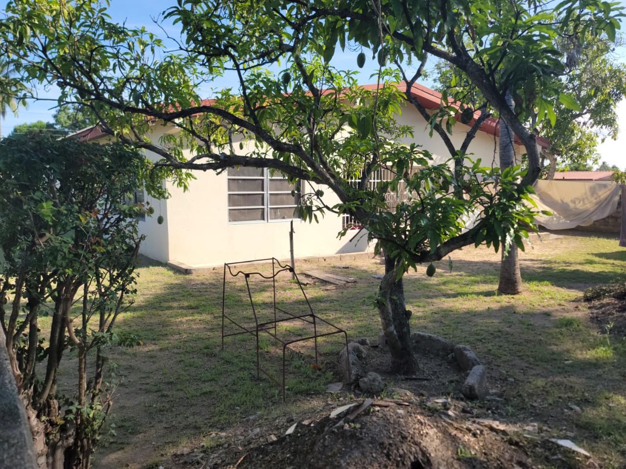 House For Sale VILLMORE, ST. CATHERINE, Spanish Town 22,000,000 Keez