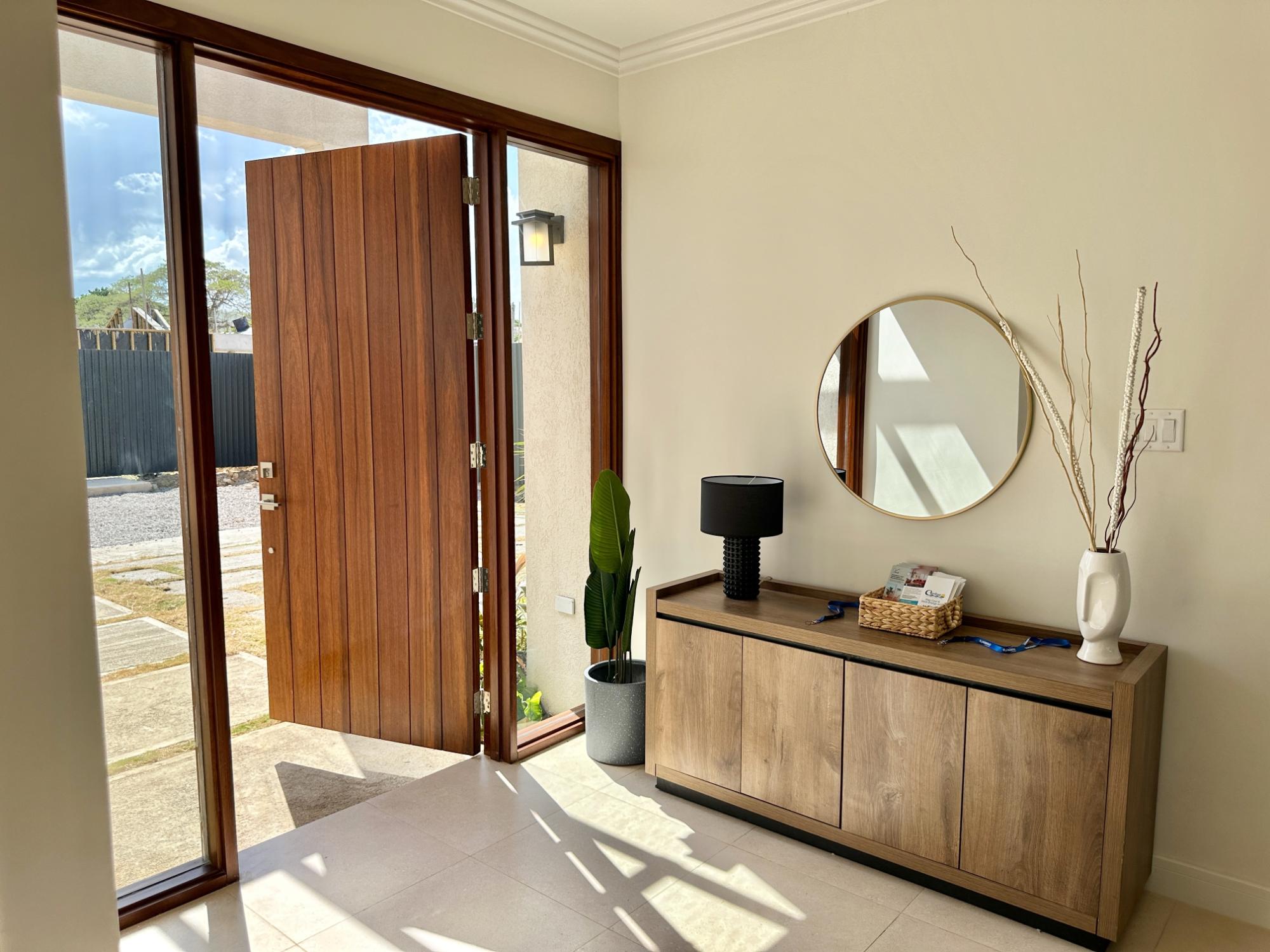 Townhouse For Sale CARDIFF HALL PLANTATION, Runaway Bay 435,900 Keez