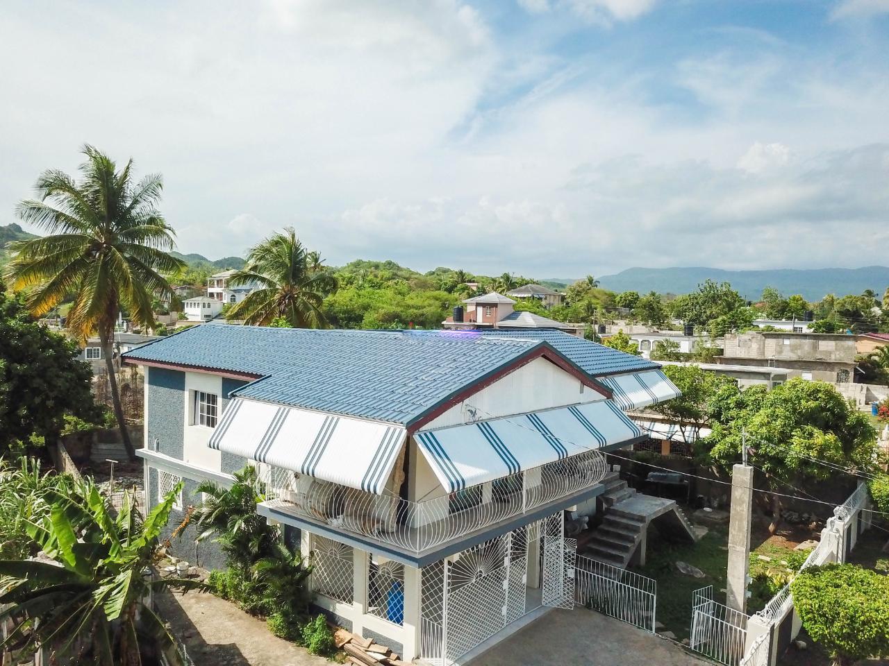 House For Sale SIMPSON AVENUE, FAIRVIEW, Spanish Town 40,000,000 Keez