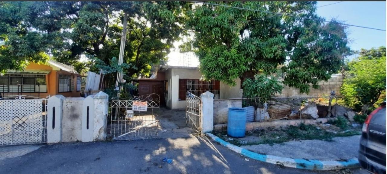 House For Sale LEITH ROAD, Kingston 13 15,500,000