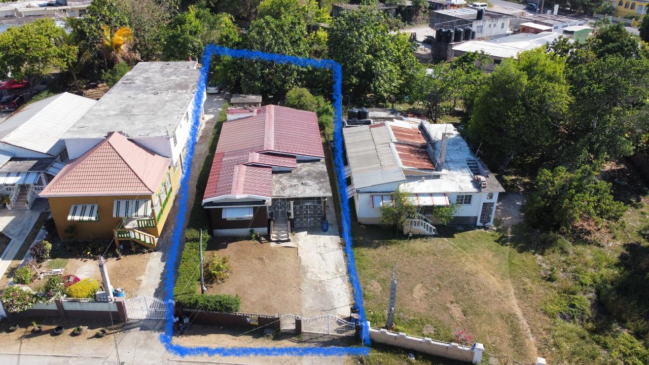 House For Sale SEAVIEW AVENUE, MOUNT EDG, Runaway Bay 26,250,000 Keez