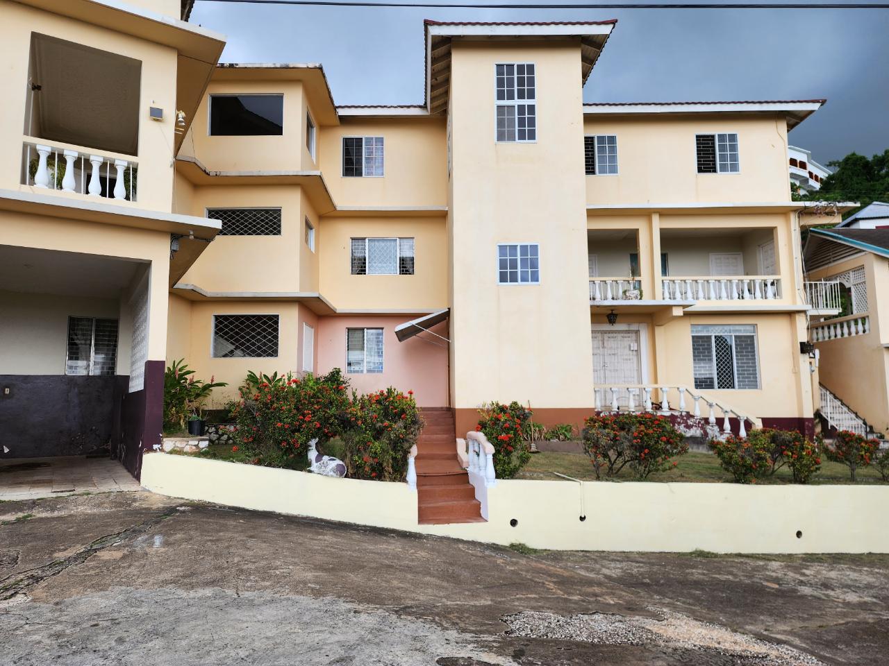 Apartment For Rent OAKLANDS, Kingston 8 95,000 Keez