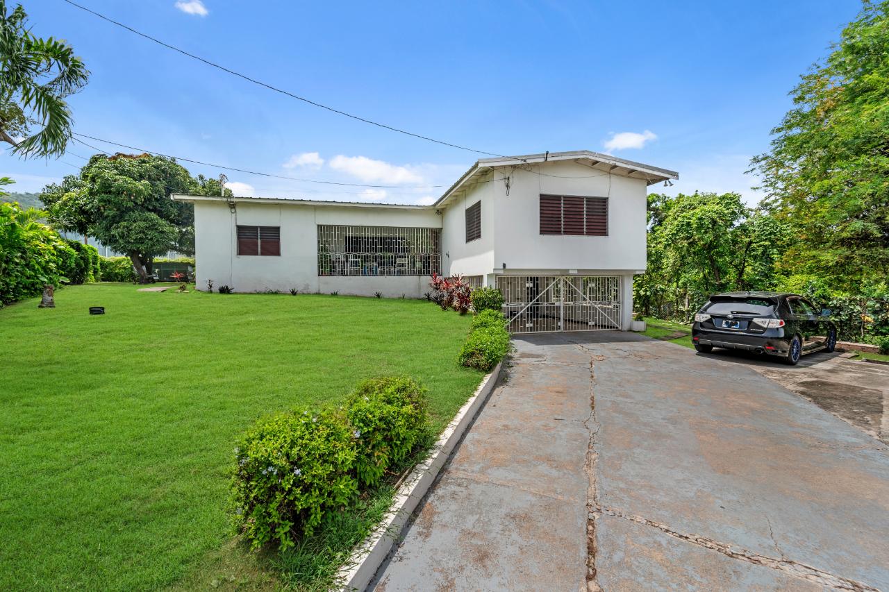 House For Sale UNIVERSITY MEADOWS, Kingston 6 75,000,000 Keez