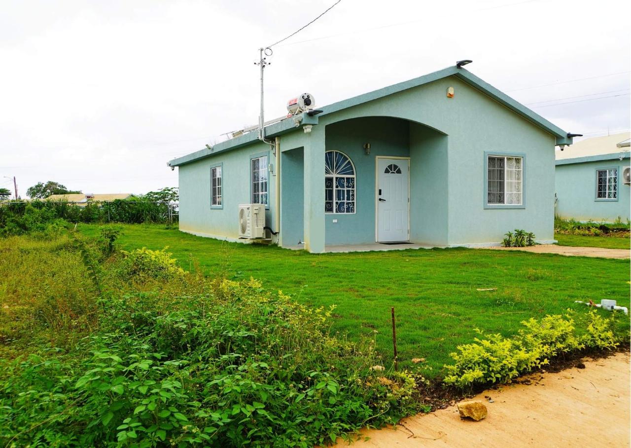 House For Sale CAMELOT VILLAGE PH2, Discovery Bay 250,000 Keez