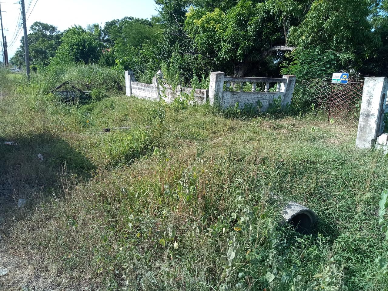 House For Sale YORK TOWN MAIN ROAD, May Pen 6,000,000 Keez