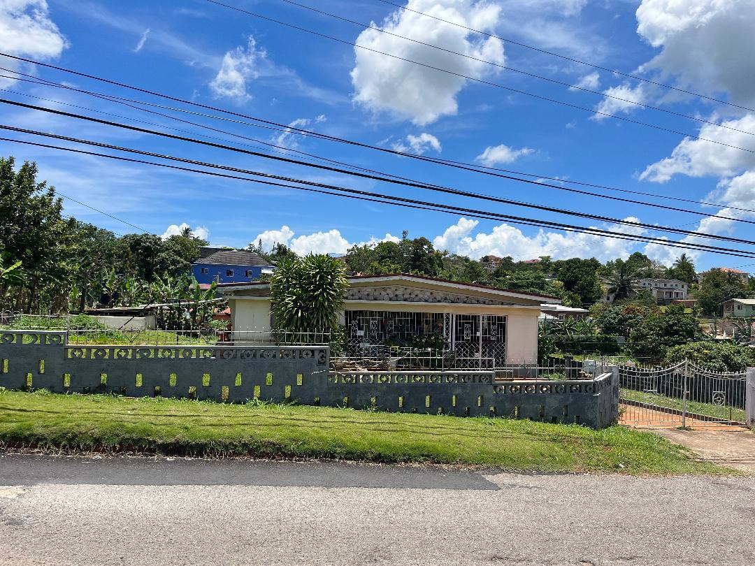 House For Sale MCKINLEY ROAD, Mandeville 20,000,000 Keez