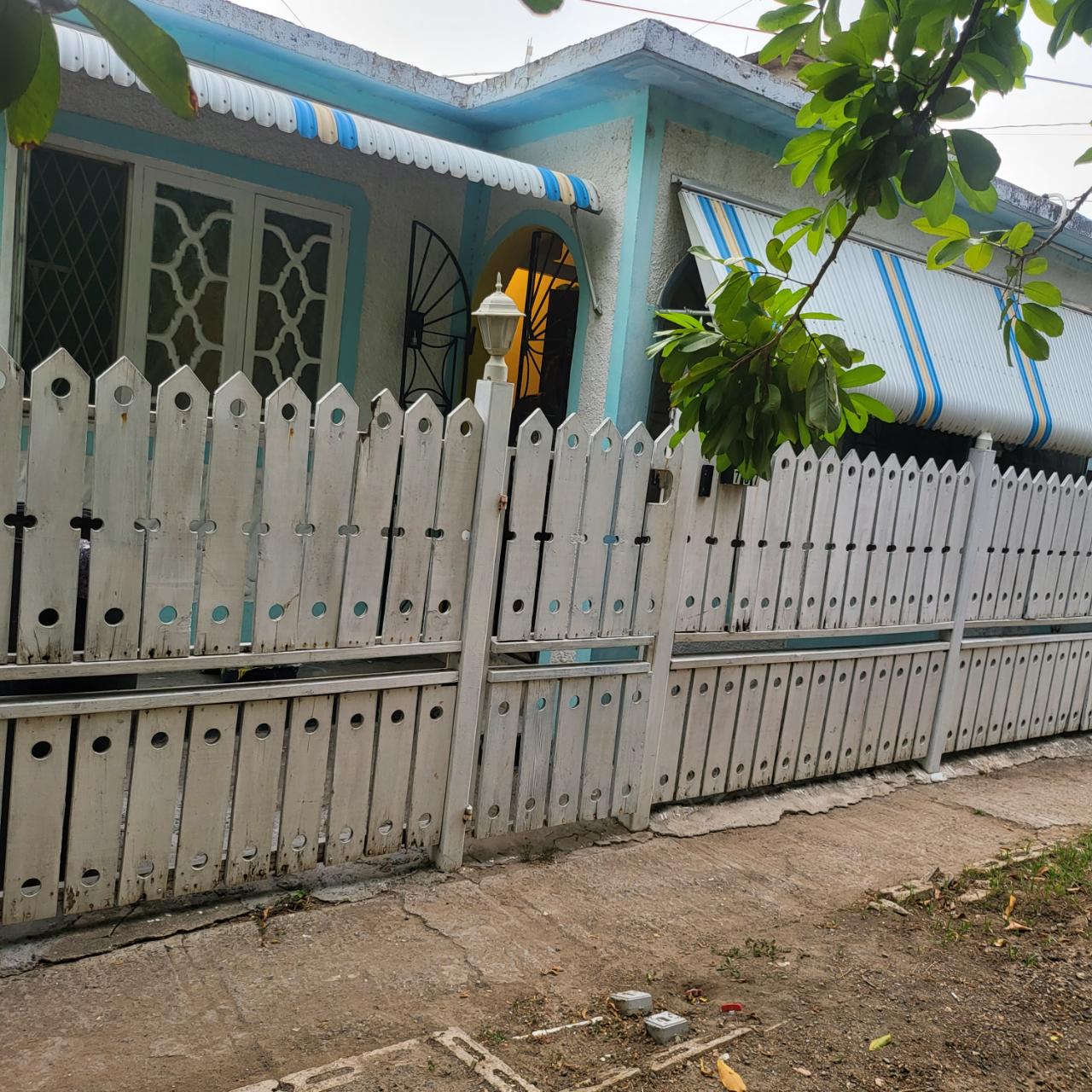 House For Rent NW 31ST WAY DAYTONA, Greater Portmore 40,000 Keez