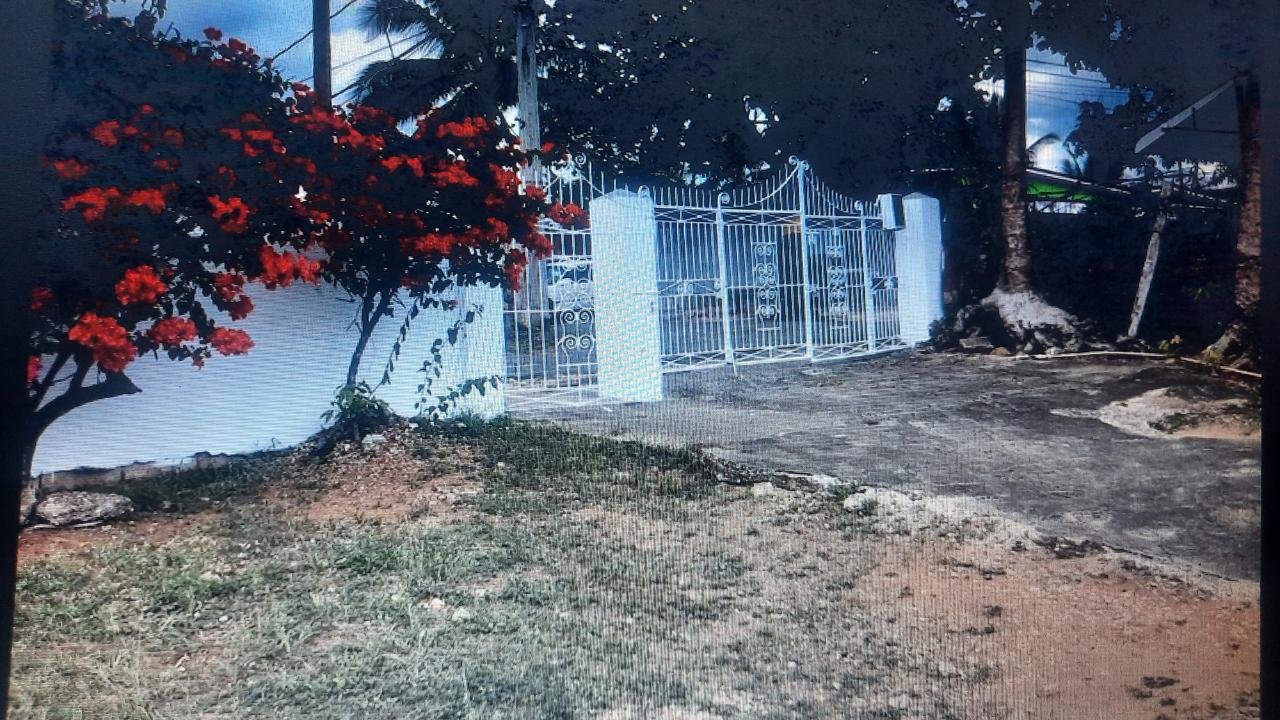 House For Sale CRESCENT AVENUE, Linstead 13,900,000 Keez