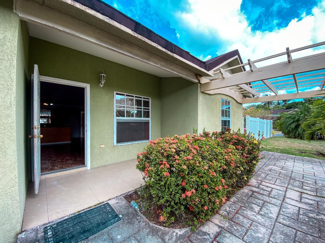 House For Sale ESPERANZA DRIVE, Spanish Town 42,000,000 Keez