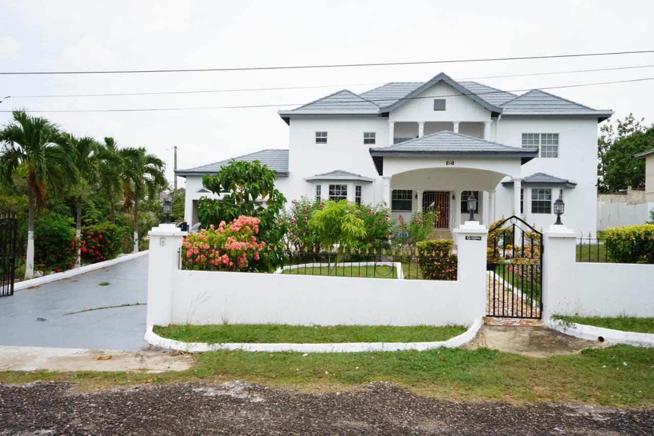 House For Sale RIDGEVIEW CRESCENT, Santa Cruz 48,000,000 Keez