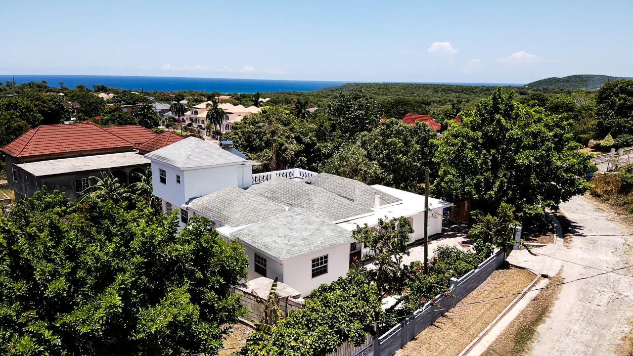 House For Sale RETREAT HEIGHTS, TRELAWNY, Falmouth 420,000 Keez