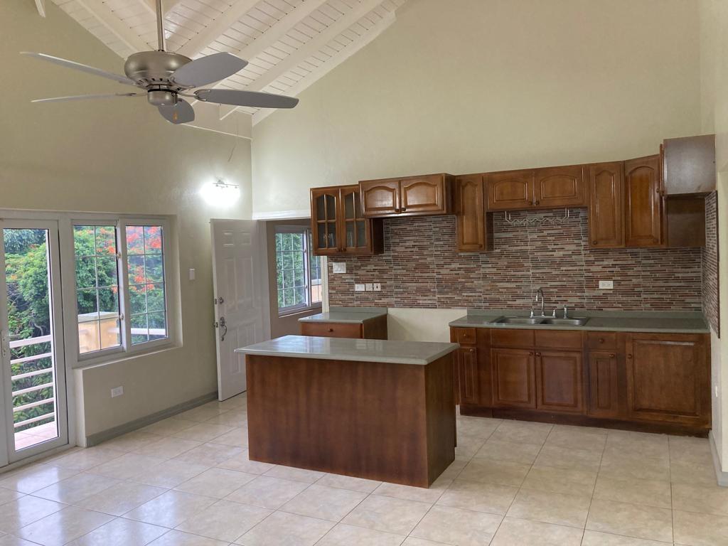 Apartment For Rent FOREST DRIVE, Red Hills 160,000 Keez