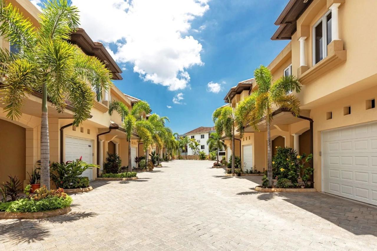 Apartment For Sale CRESCENT, KINGSTON 46,500,000 Keez