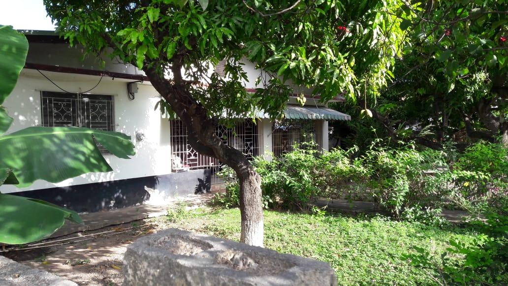 House For Sale LAUREL CRESCENT, Kingston 20 32,000,000 Keez