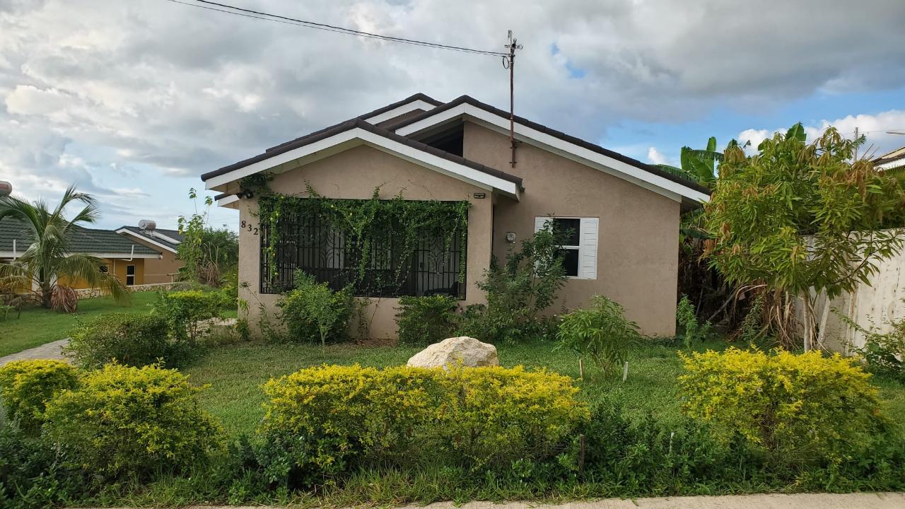 House For Rent STONE BROOK MANOR, Falmouth 1,200 Keez