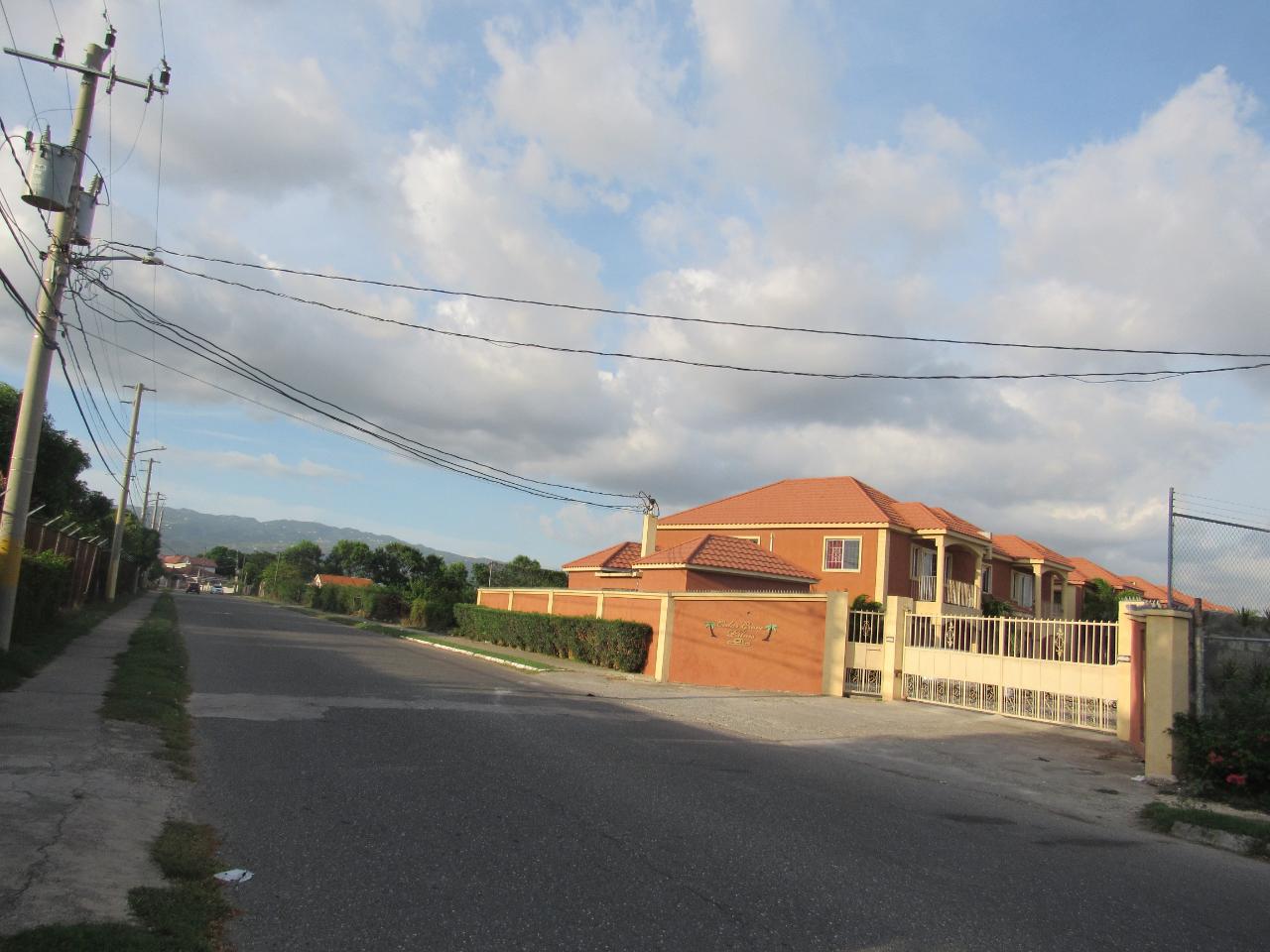 Apartment For Rent CEDAR GROVE BOULEVARD, 1848 100,000 Keez