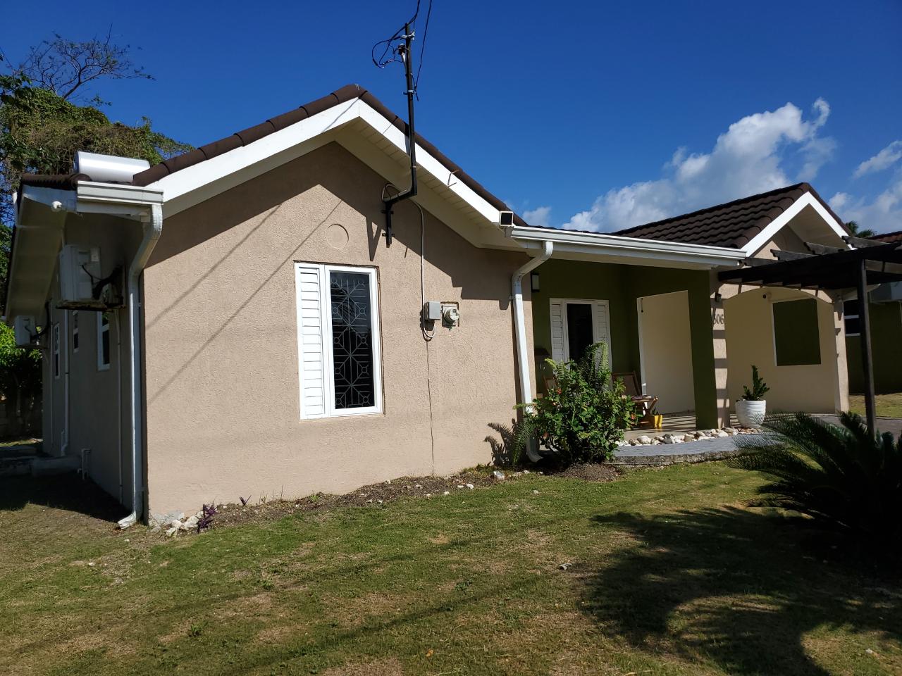 House For Rent: DRAX HALL ST ANN, Ocho Rios | $1,650 | Keez