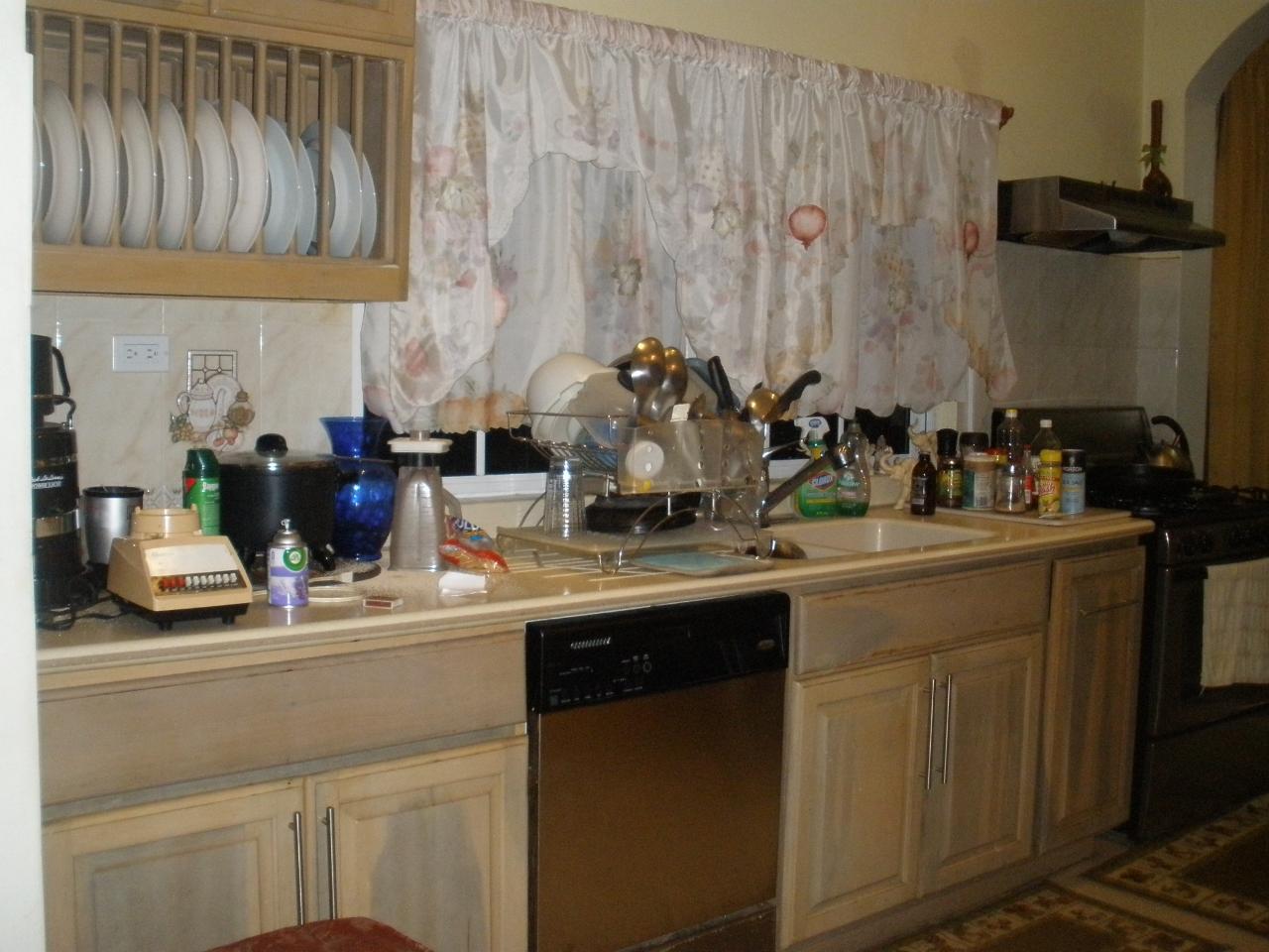 House For Sale CLARENDON PARK, 2413 70,000,000 Keez