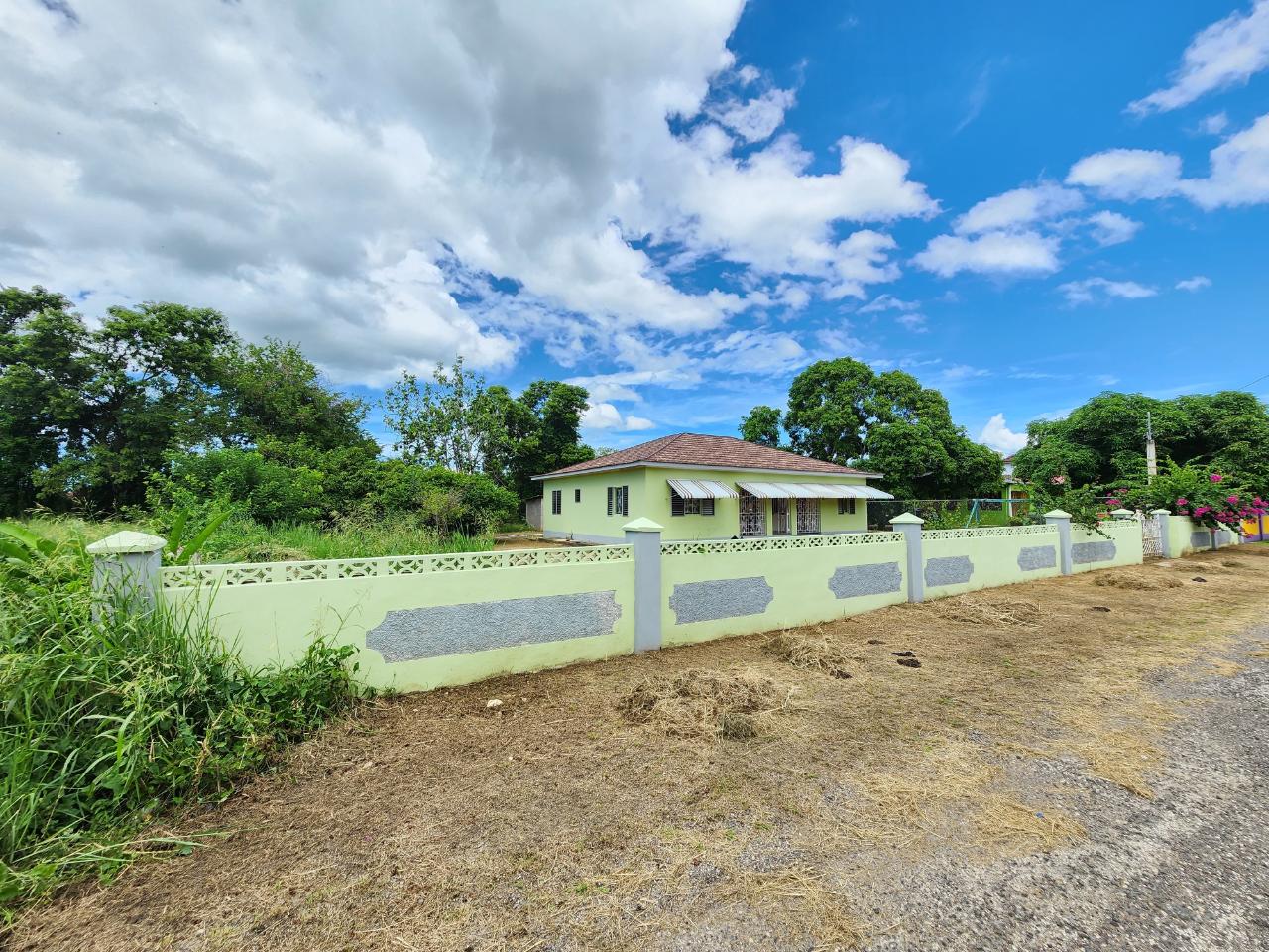 House For Sale BLOOMDALE ROAD, Black River 19,800,000 Keez