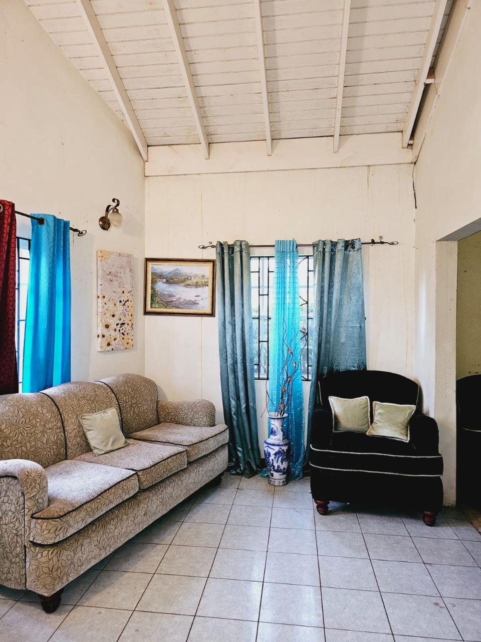 House For Sale KEYSTONE ROAD, KEYSTONE, 1748 33,000,000 Keez