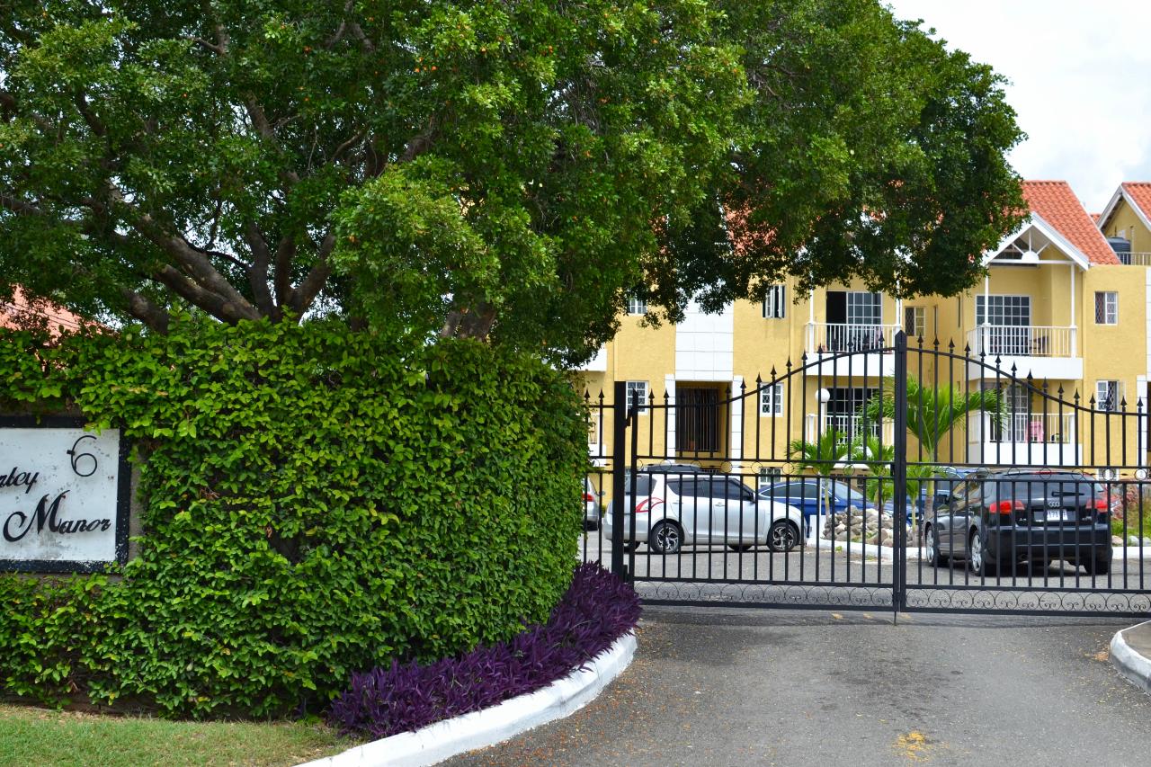 Apartment For Sale MARLEY ROAD, Kingston 6 35,000,000 Keez