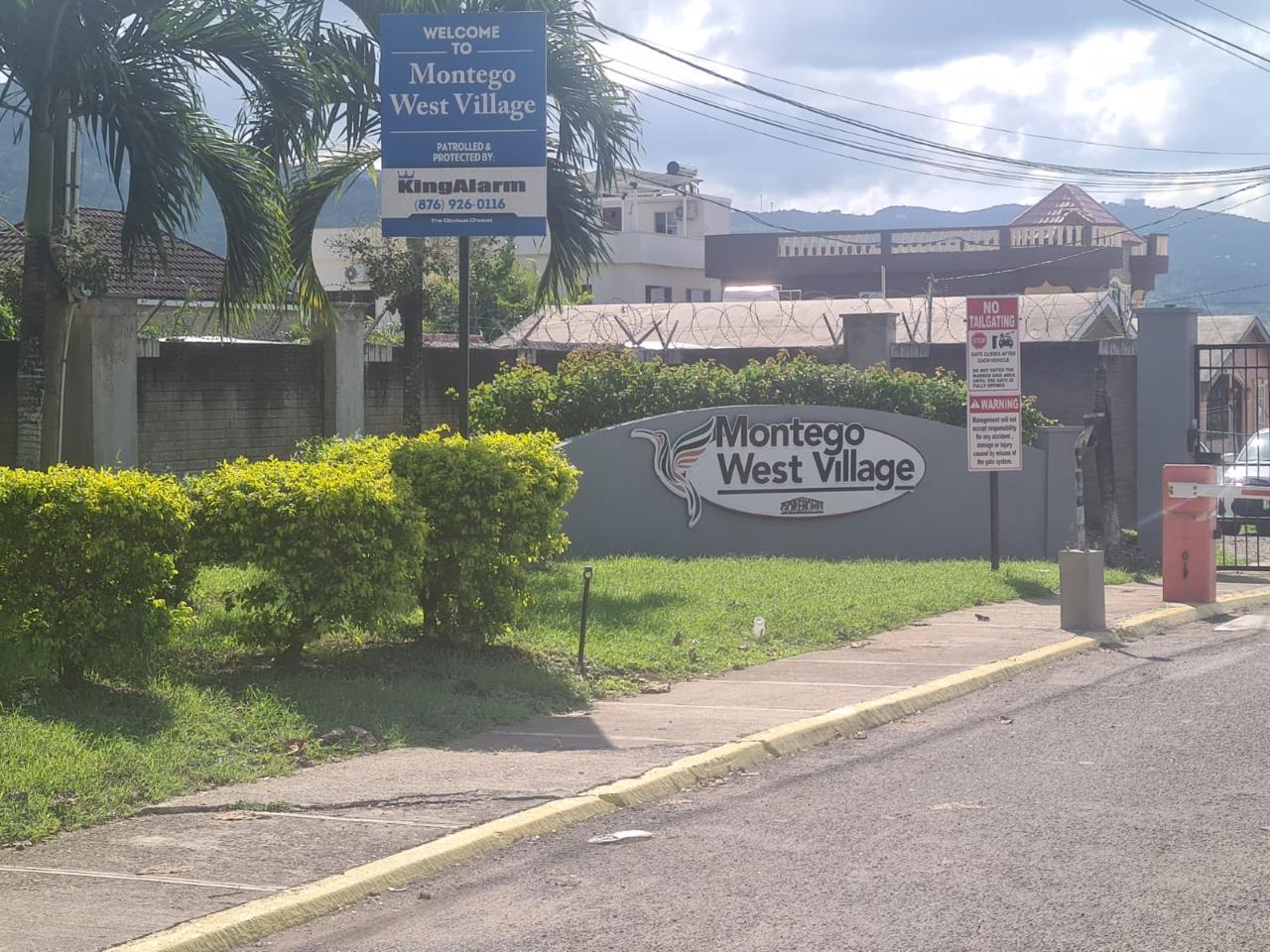 Apartment For Rent MONTEGO WEST VILLAGE, Montego Bay 900 Keez