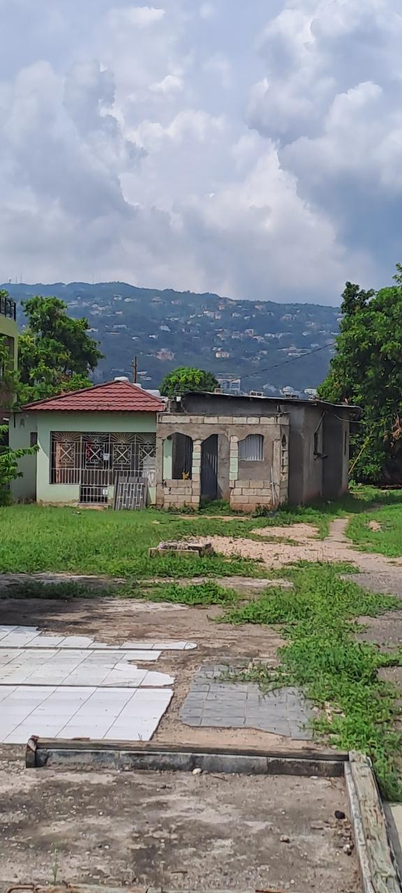 House For Sale HUGHENDEN AVENUE, Kingston 19 30,000,000 Keez