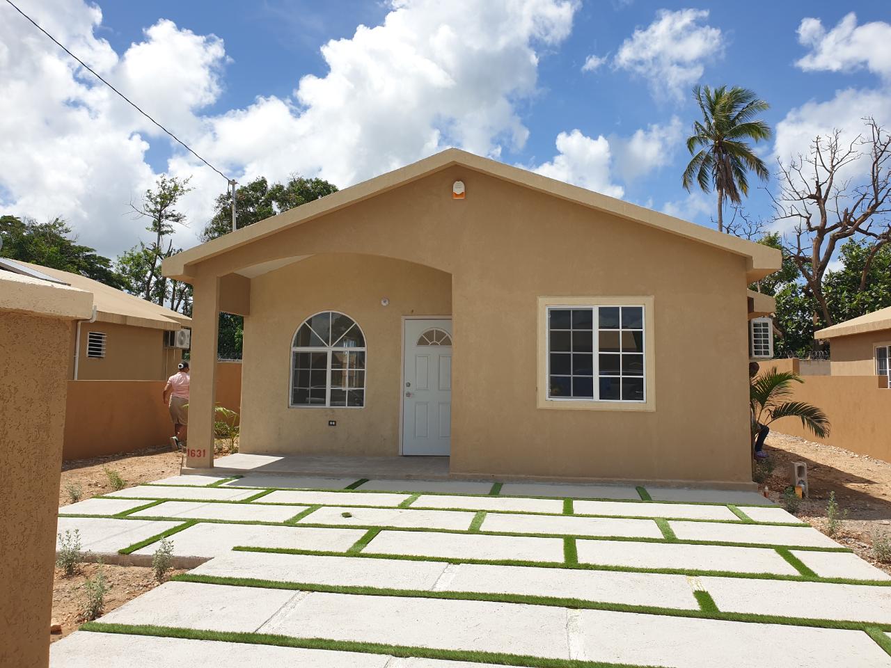 House For Rent PHOENIX PARK VILLAGE, Greater Portmore 100,000 Keez