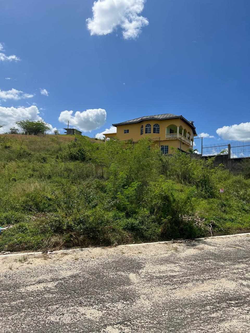 Residential Lot For Sale REYNOLDS RD, 2337 4,800,000 Keez