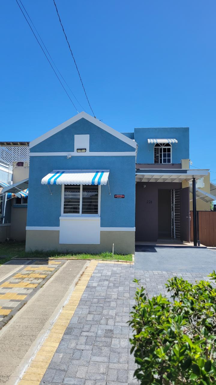 Townhouse For Rent TRUNK AVENUE, JACARANDA, Spanish Town 75,000 Keez
