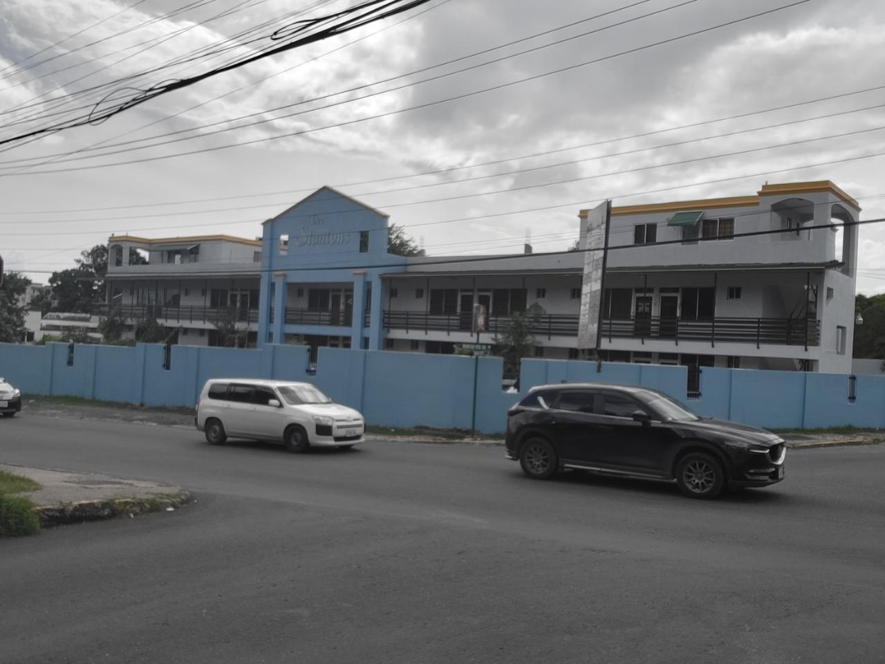 Offices / Commercial Bldg For Rent STANTON TERRACE, Kingston 6