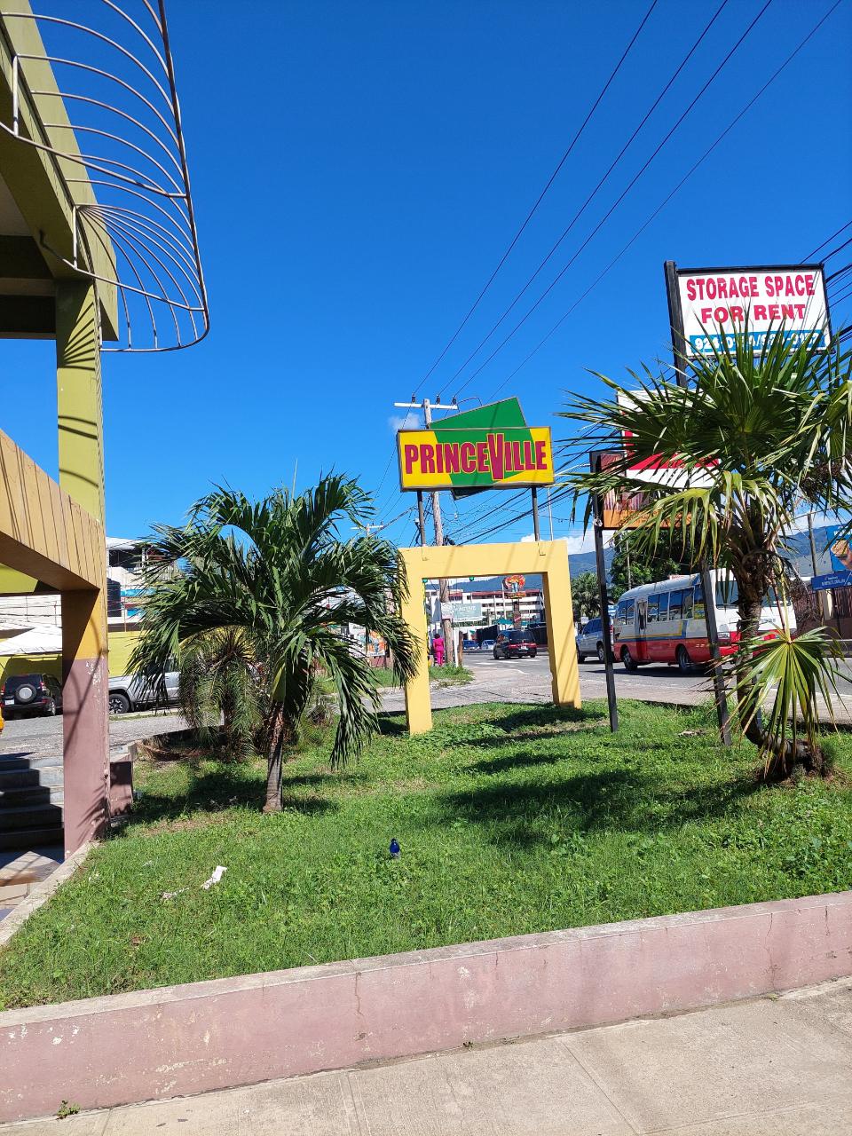 Offices commercial bldg for rent constant spring road kingston 10