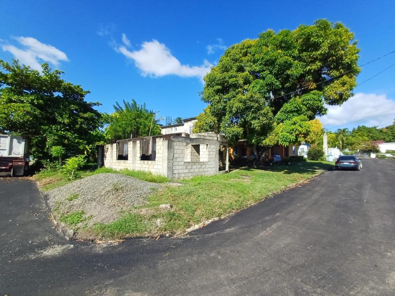 House For Sale: PAUL BOGLE DRIVE, Morant Bay | $10,500,000 | Keez